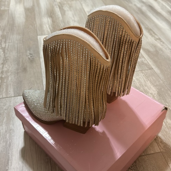 Midland Rhinestone Fringe Bootie - Picture 3 of 3